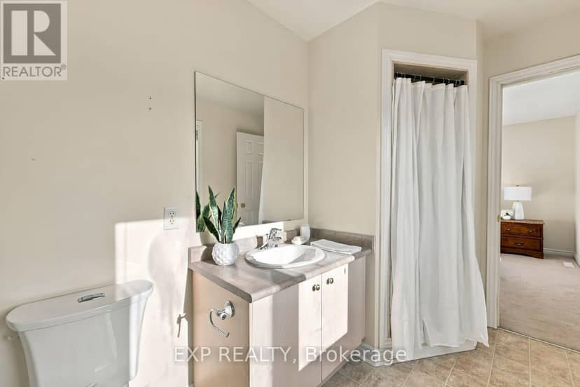 36 Saltzburg Crescent — photo 25 of 40