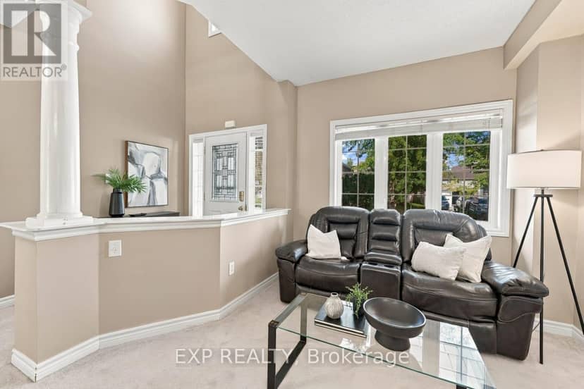 36 Saltzburg Crescent, Georgina, photo 5