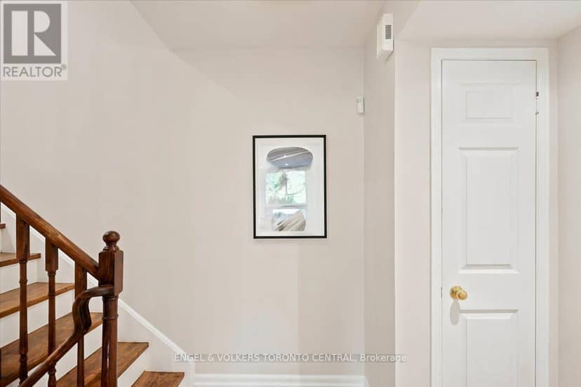 TH18 - 100 Arbors Lane — photo 15 of 40