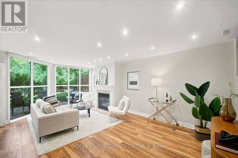 TH18 - 100 Arbors Lane, Vaughan, photo 4