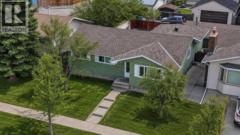 5835 28 Avenue NE, Calgary, photo 2