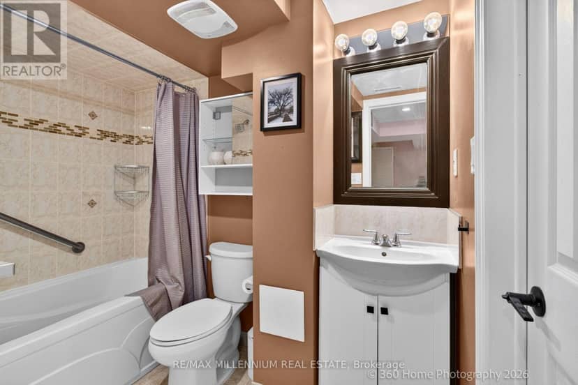 15 Marblemount Crescent — photo 26 of 27