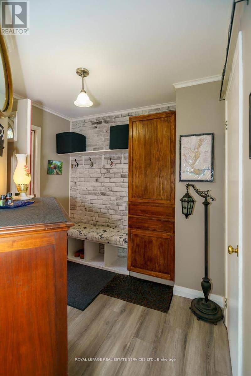 114 Elizabeth Street — photo 10 of 33