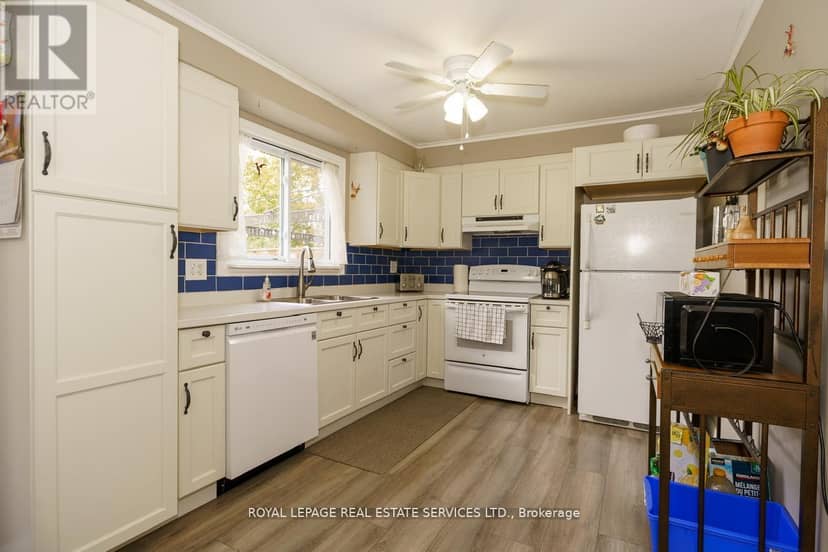 114 Elizabeth Street — photo 15 of 33