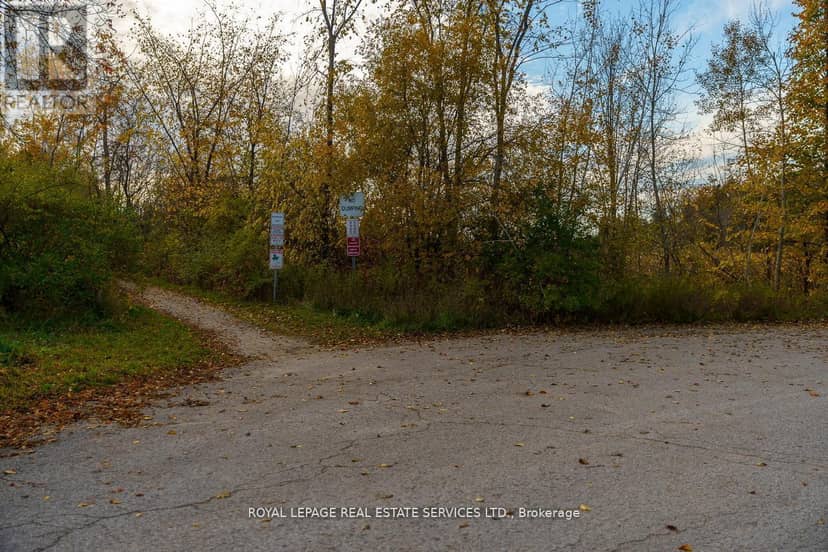 114 Elizabeth Street — photo 29 of 33