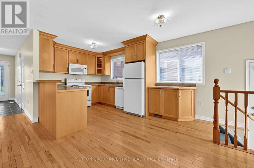 8 Lucas Avenue, Barrie, photo 8