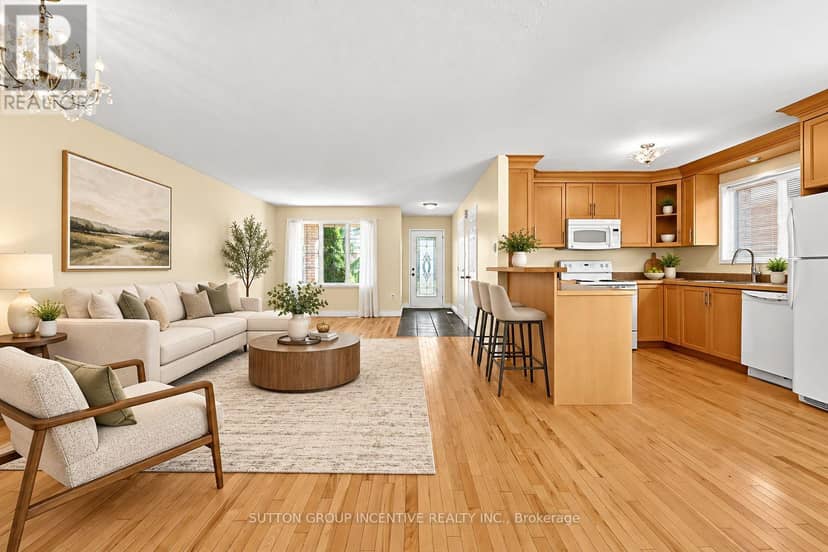 8 Lucas Avenue, Barrie, photo 4
