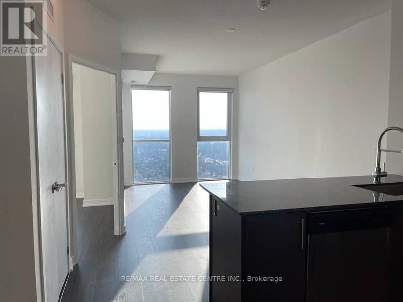 3021 - 4055 Parkside Village Drive, Mississauga, photo 5