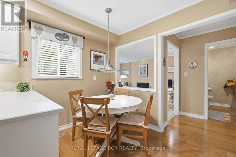 62 Wright Crescent — photo 15 of 40