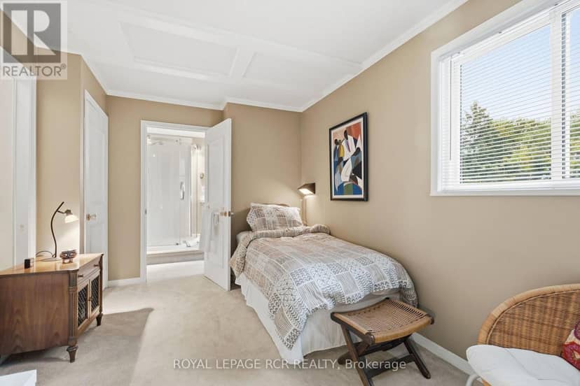 62 Wright Crescent — photo 24 of 40