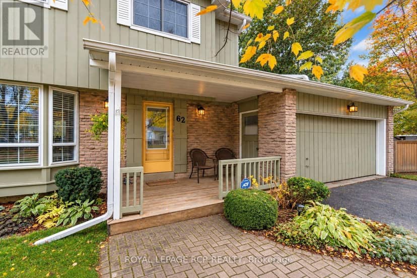 62 Wright Crescent — photo 3 of 40