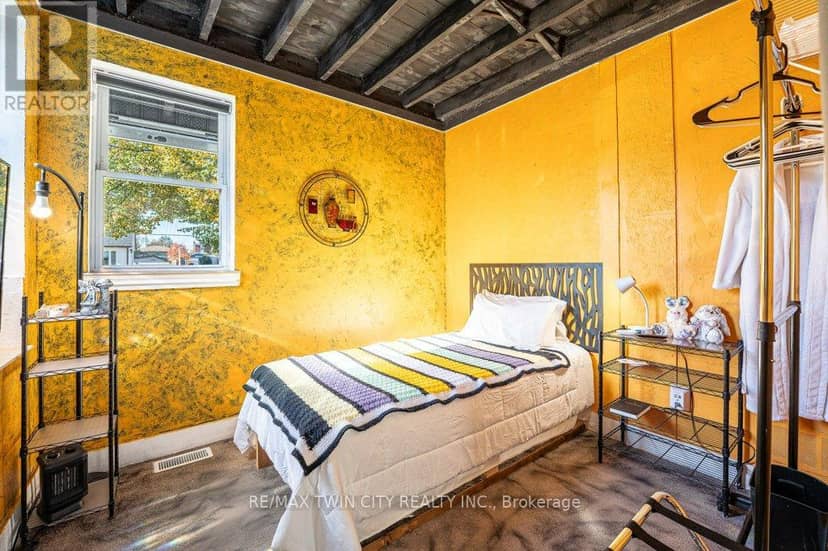 82 Kehl Street — photo 12 of 30