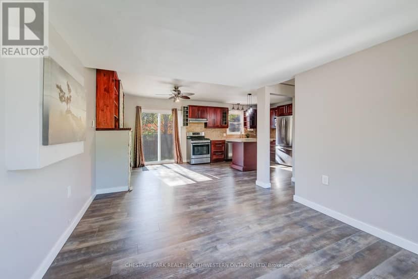 1243 Whitley Street — photo 9 of 40