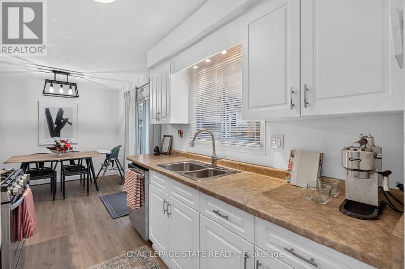 38 Southglen Road — photo 14 of 40