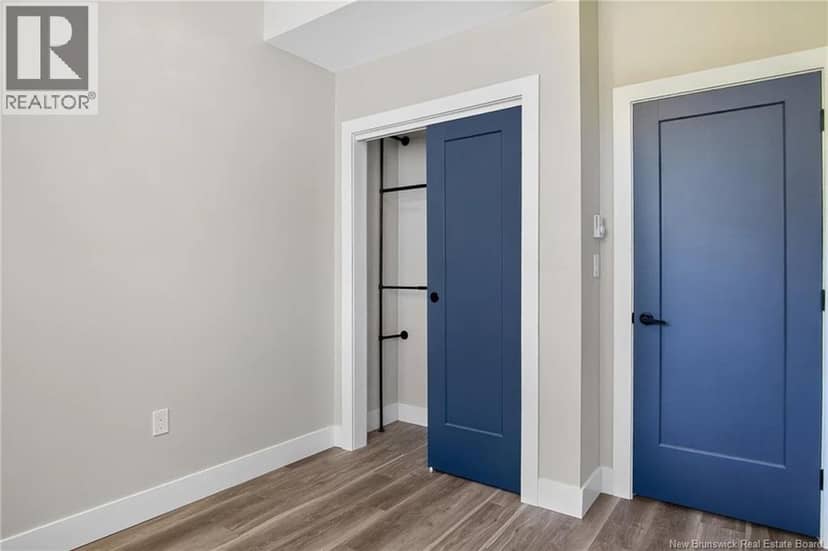 50 Oakhill Crescent — photo 11 of 40