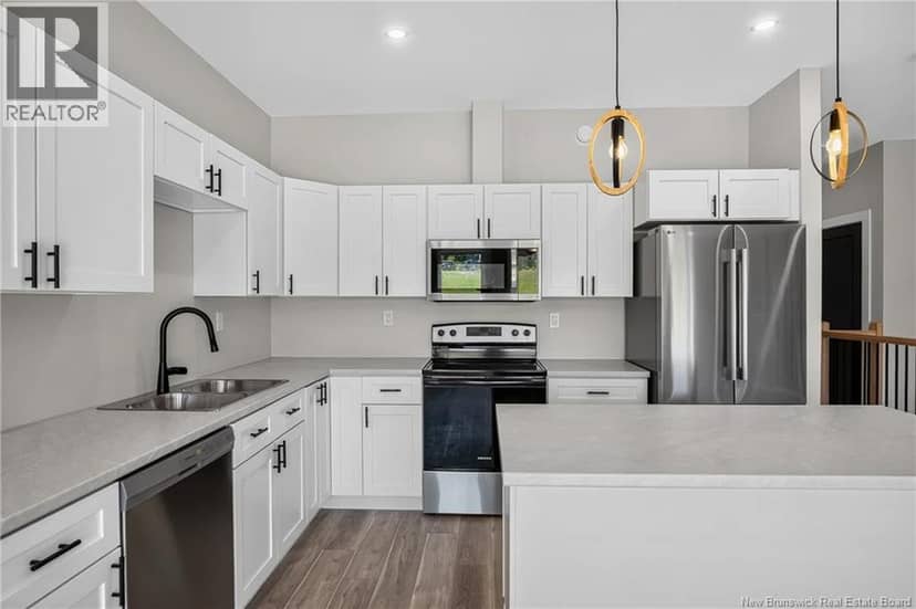 50 Oakhill Crescent — photo 18 of 40