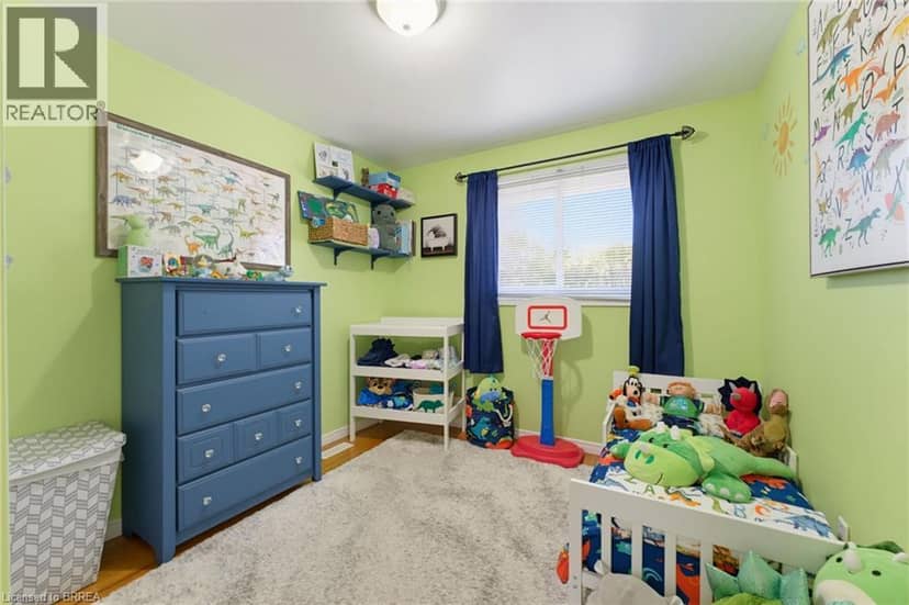 9 ONSLOW Court — photo 12 of 26