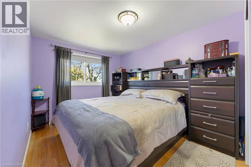 9 ONSLOW Court — photo 10 of 26
