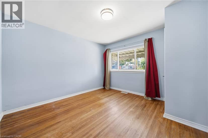 468 HIGHLAND Road E — photo 9 of 36