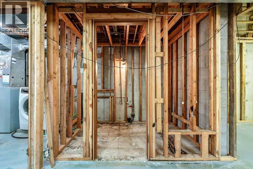 4421 Vissar Crescent NW — photo 30 of 36