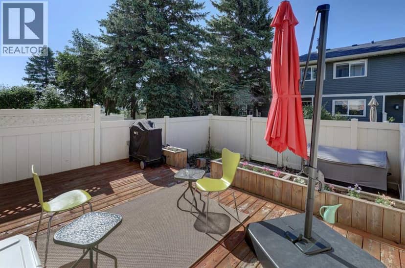 738 Queenston Terrace SE — photo 35 of 40