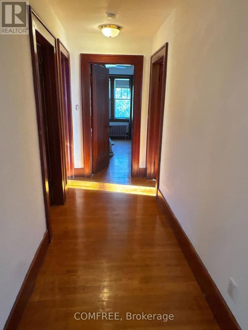 49 Talbot Street E — photo 12 of 19
