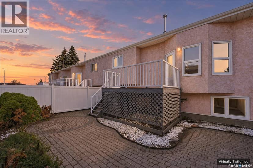305 610 Perehudoff CRESCENT — photo 24 of 34