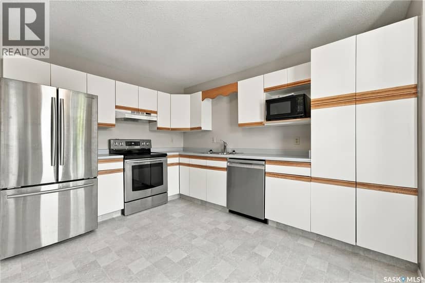 305 610 Perehudoff CRESCENT — photo 9 of 34
