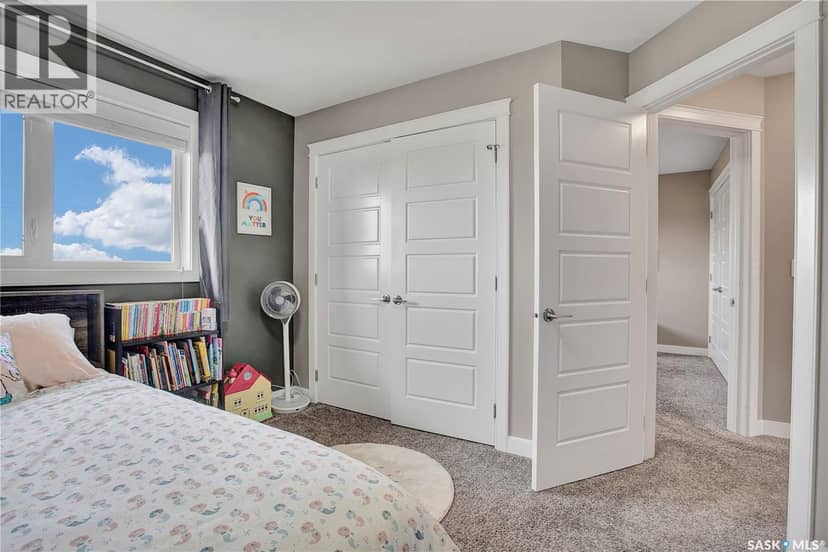437 Redwood CRESCENT — photo 20 of 32
