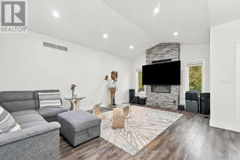 46 Birchmount Street — photo 19 of 40