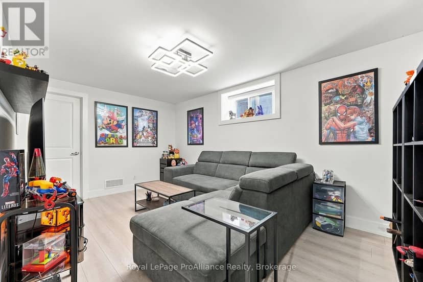 46 Birchmount Street — photo 40 of 40