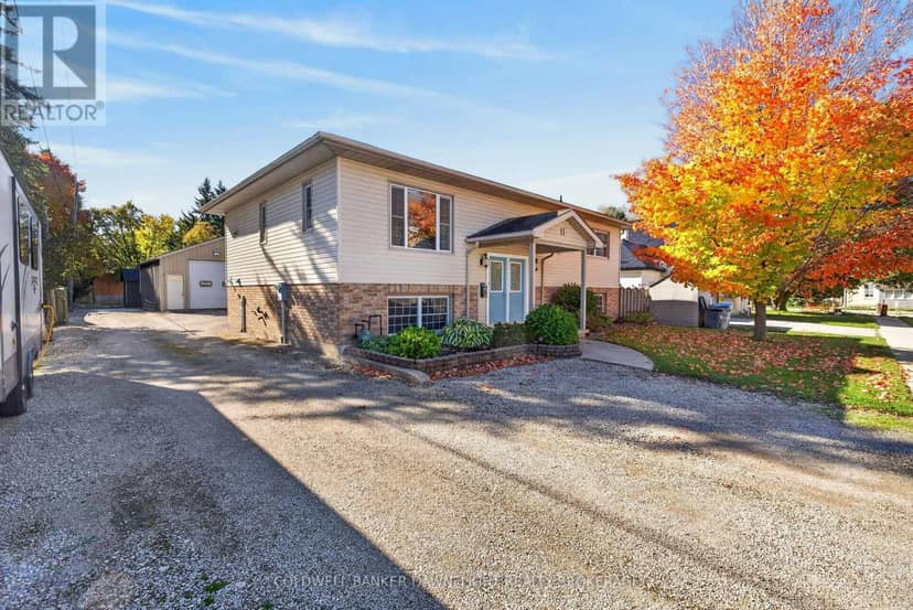 11 Hill Street, South Huron, photo 2