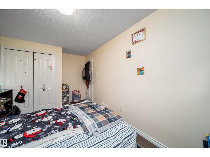 1126 36A AV NW — photo 34 of 40