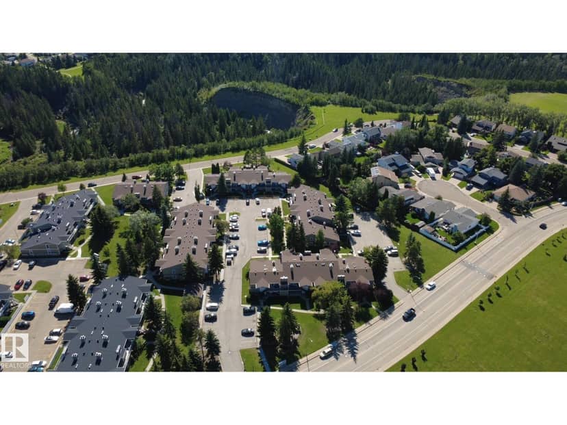 1102 Saddleback RD NW, Edmonton, photo 6