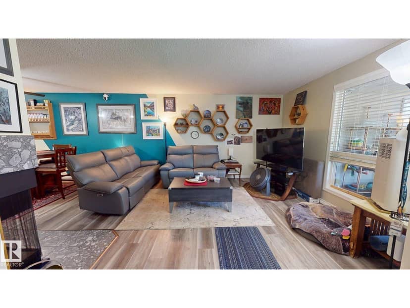 1102 Saddleback RD NW, Edmonton, photo 7