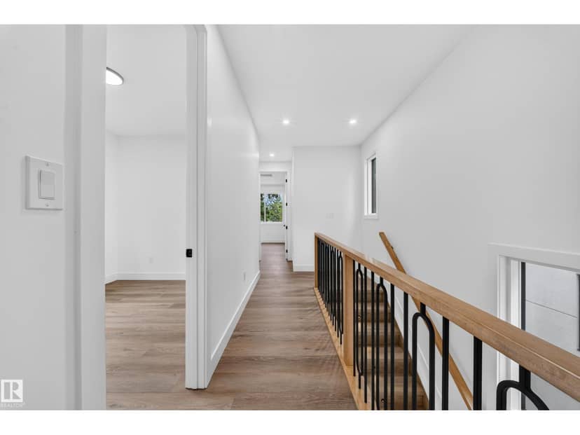 14610 85 AV NW — photo 16 of 40