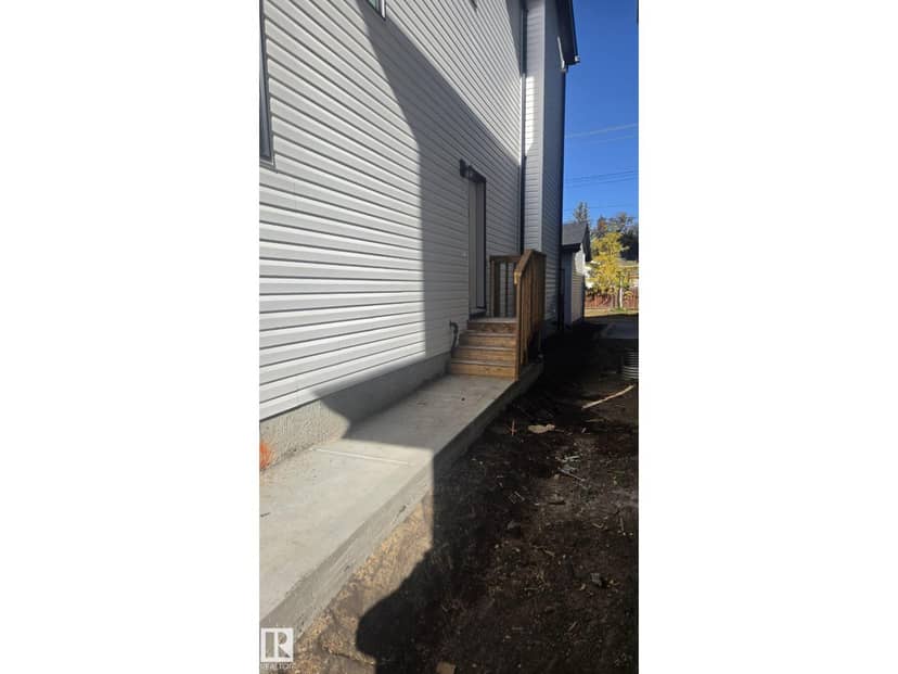 14610 85 AV NW — photo 28 of 40