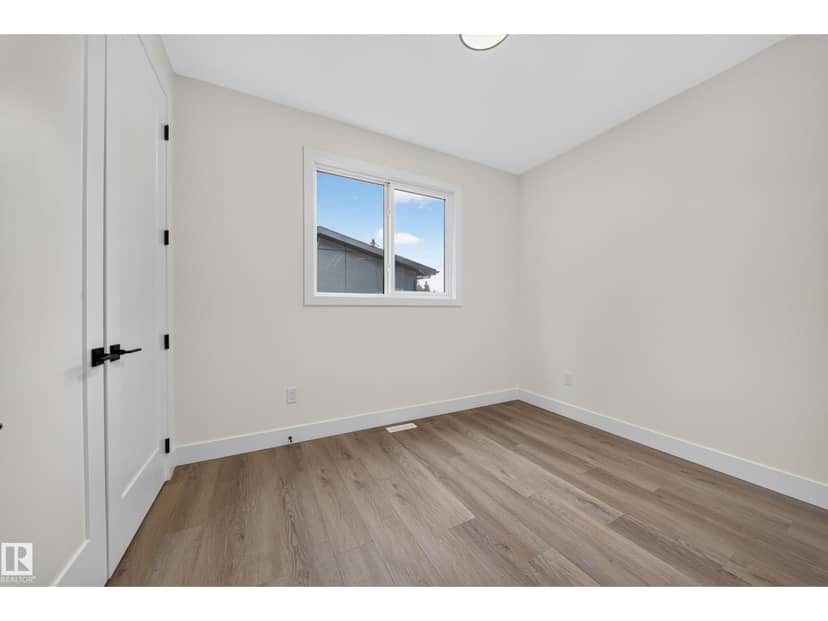 14610 85 AV NW — photo 17 of 40