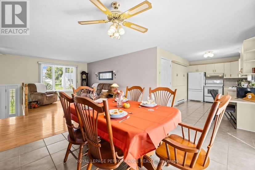 14 Albert Street — photo 12 of 40