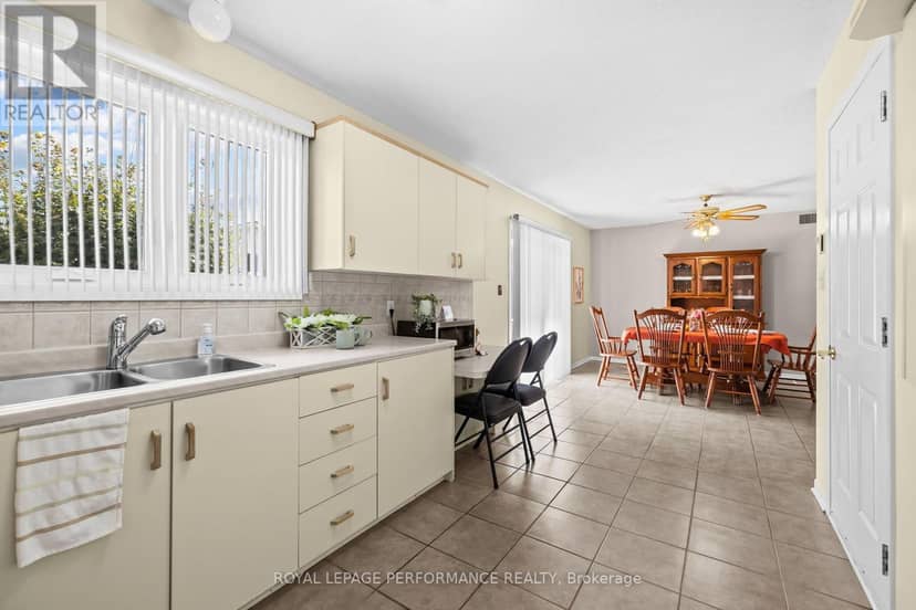 14 Albert Street — photo 16 of 40