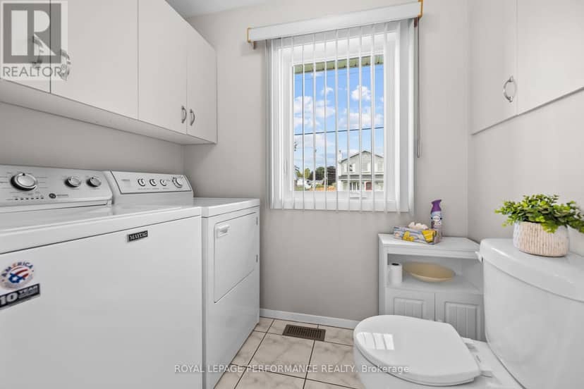 14 Albert Street — photo 19 of 40