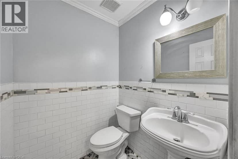 39 LINDA Drive — photo 17 of 40