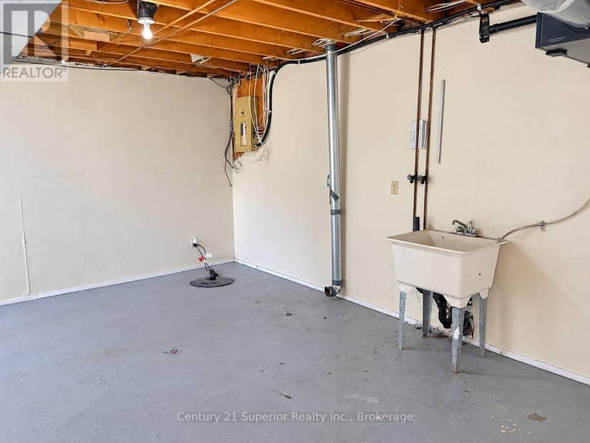 107 Simon Street — photo 31 of 36