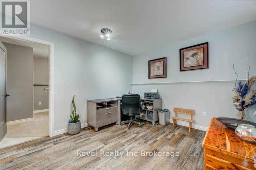 355 Oxford Avenue — photo 31 of 40