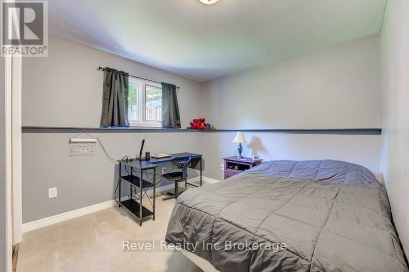 355 Oxford Avenue — photo 32 of 40