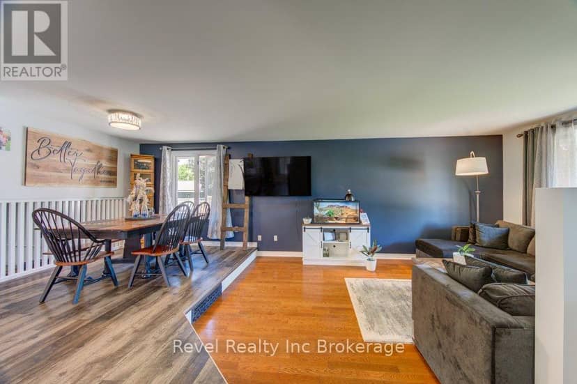 355 Oxford Avenue, Ingersoll, photo 7