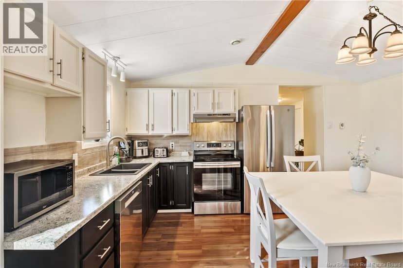 12 Pheasant Street — photo 16 of 32
