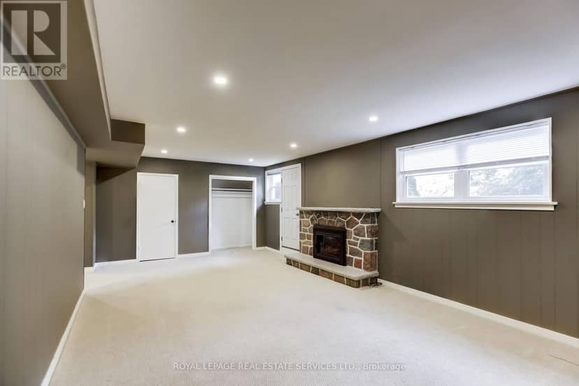 75 Ravensbourne Crescent — photo 37 of 40