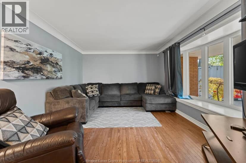 5874 Dalton Avenue, LaSalle, photo 6