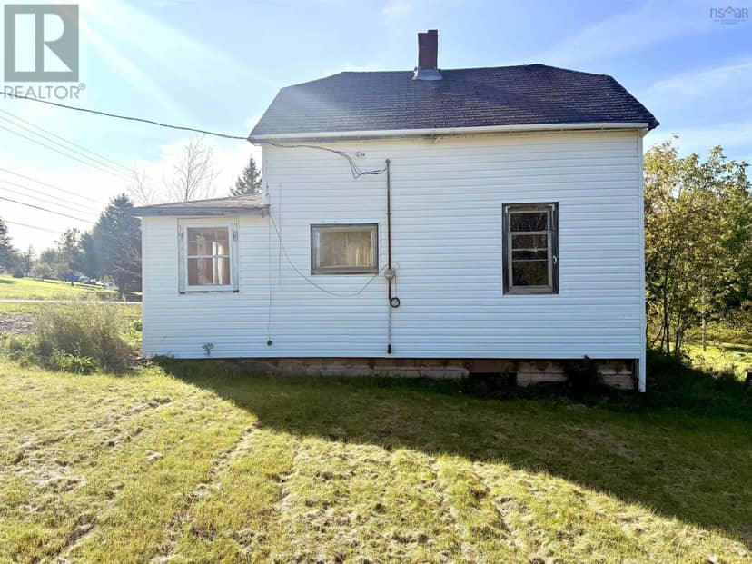 104 North Street — photo 4 of 28